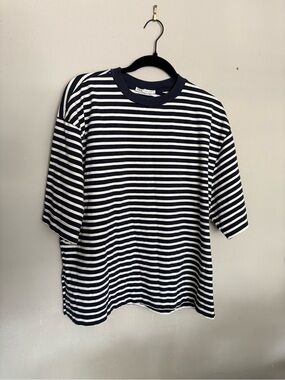 Women’s Zara Striped Crewneck  Tee - Navy & White
